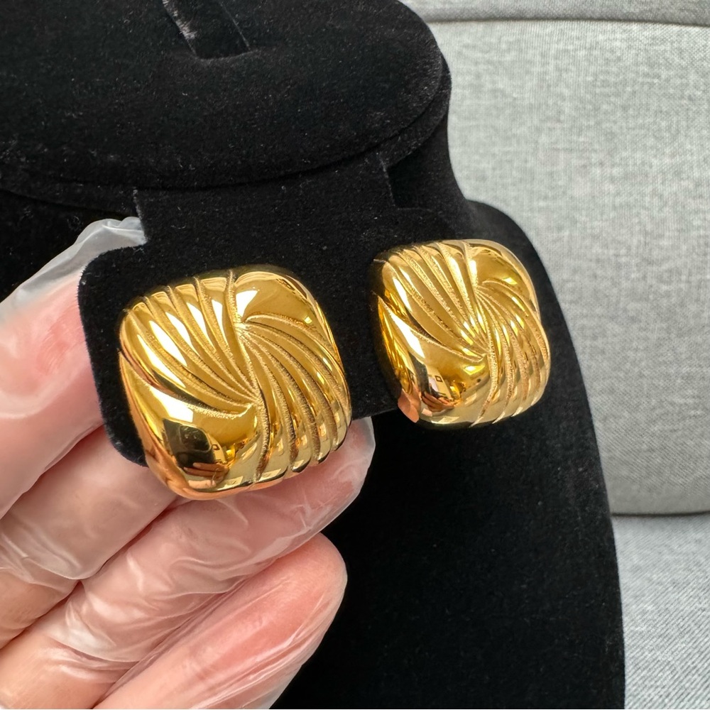 ✨🆕CLARA Gold Earrings | Stainless Steel 18K PVD Gold✨